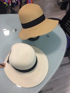 כובע קש לנשים